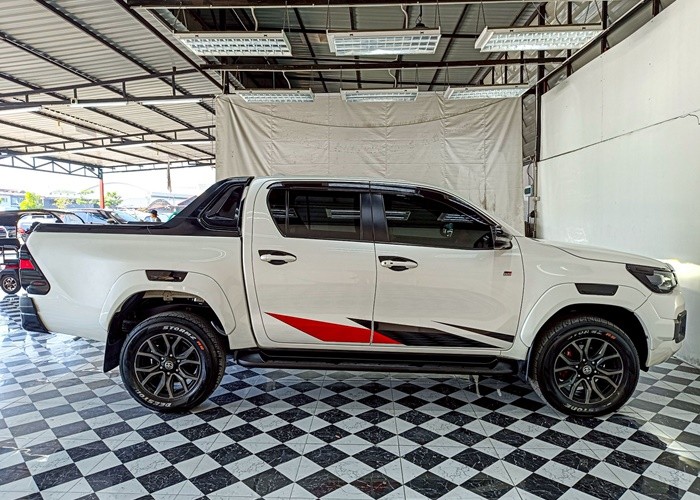 Used 9
                    TOYOTA
                     for Sale Image