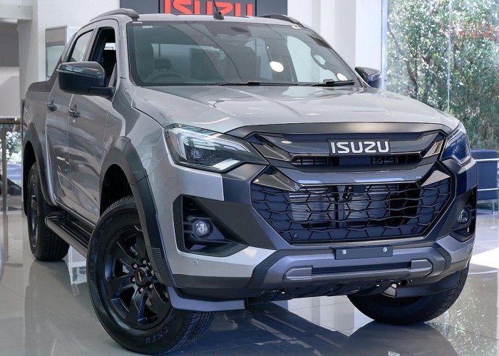Used 1
                    ISUZU
                     for Sale Image