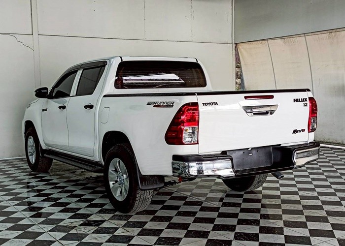 Used 8
                    TOYOTA
                     for Sale Image