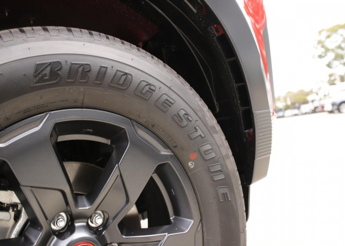 Used 1
                    ISUZU
                     for Sale Image