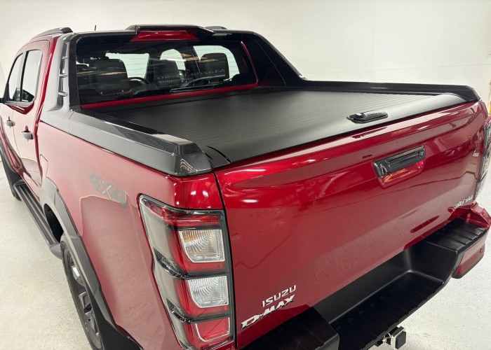 Used 1
                    ISUZU
                     for Sale Image